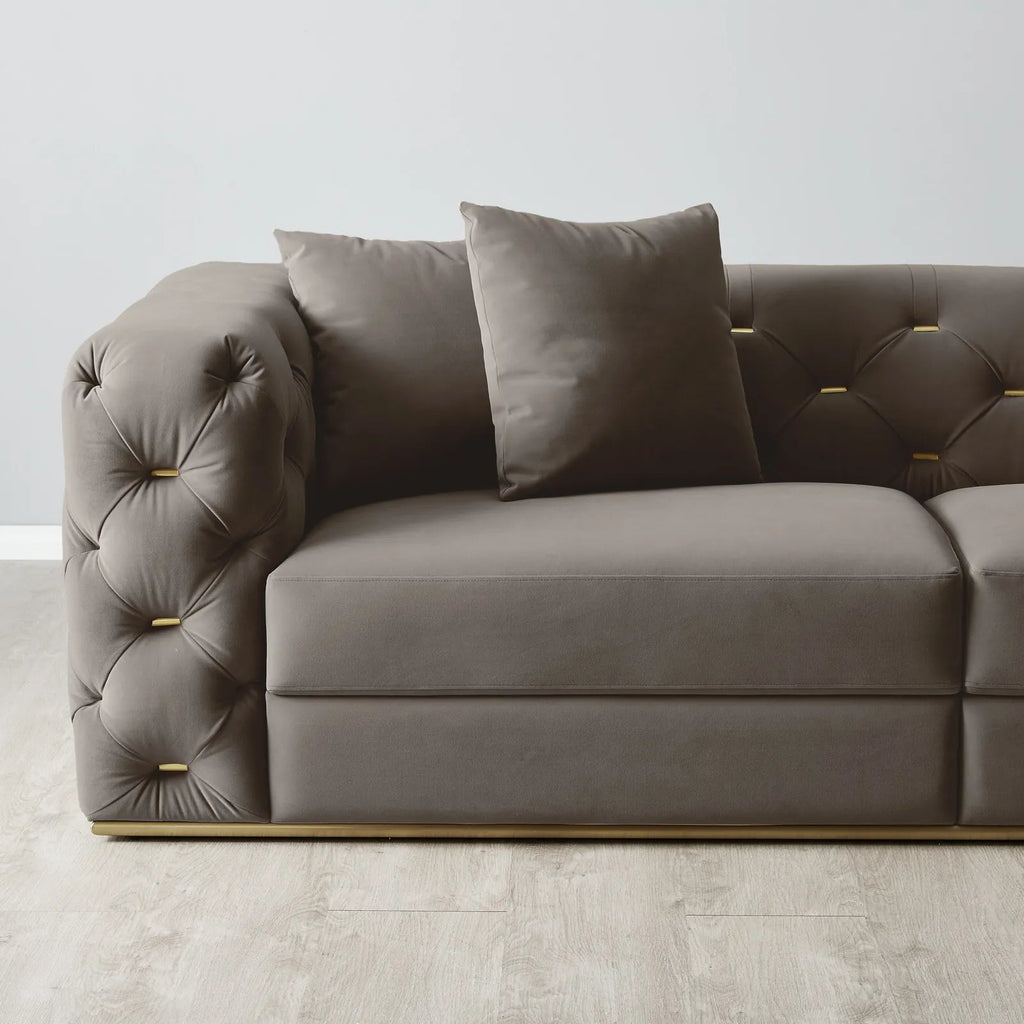 Gatsby Couch – Stylish & Sleek for Modern Spaces