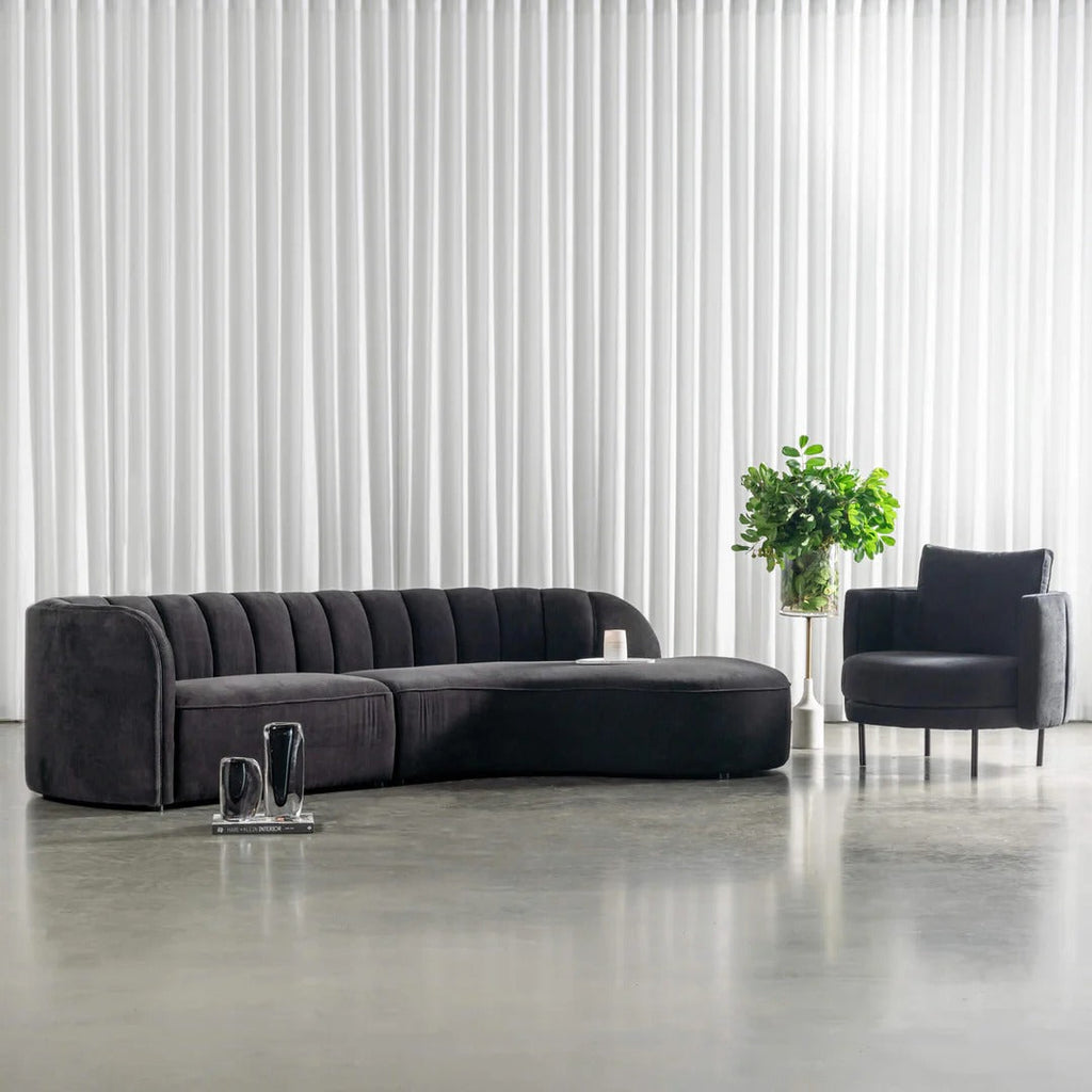 Aspen Couch – Modern Elegance for Stylish Interiors