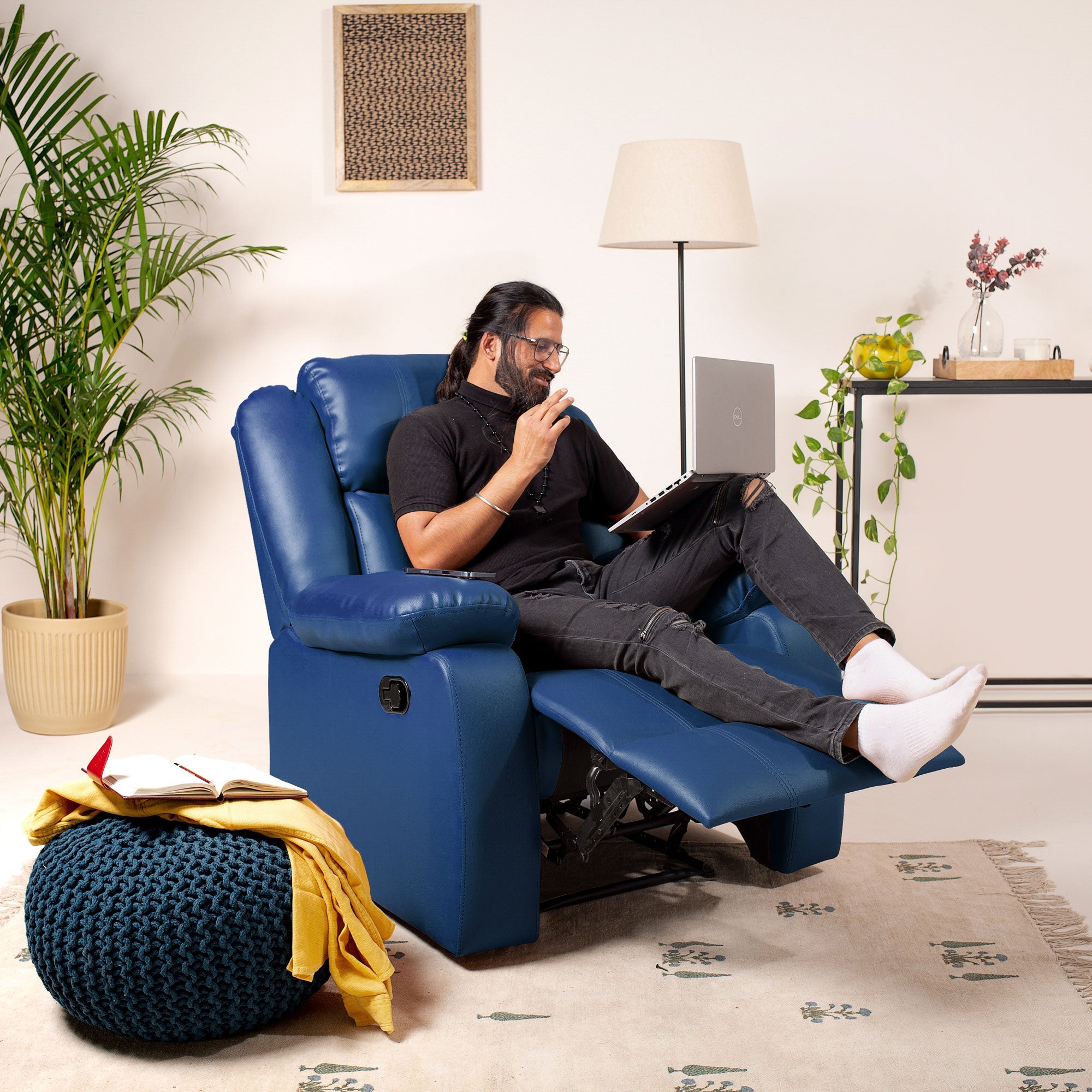 London Leatherette Recliner