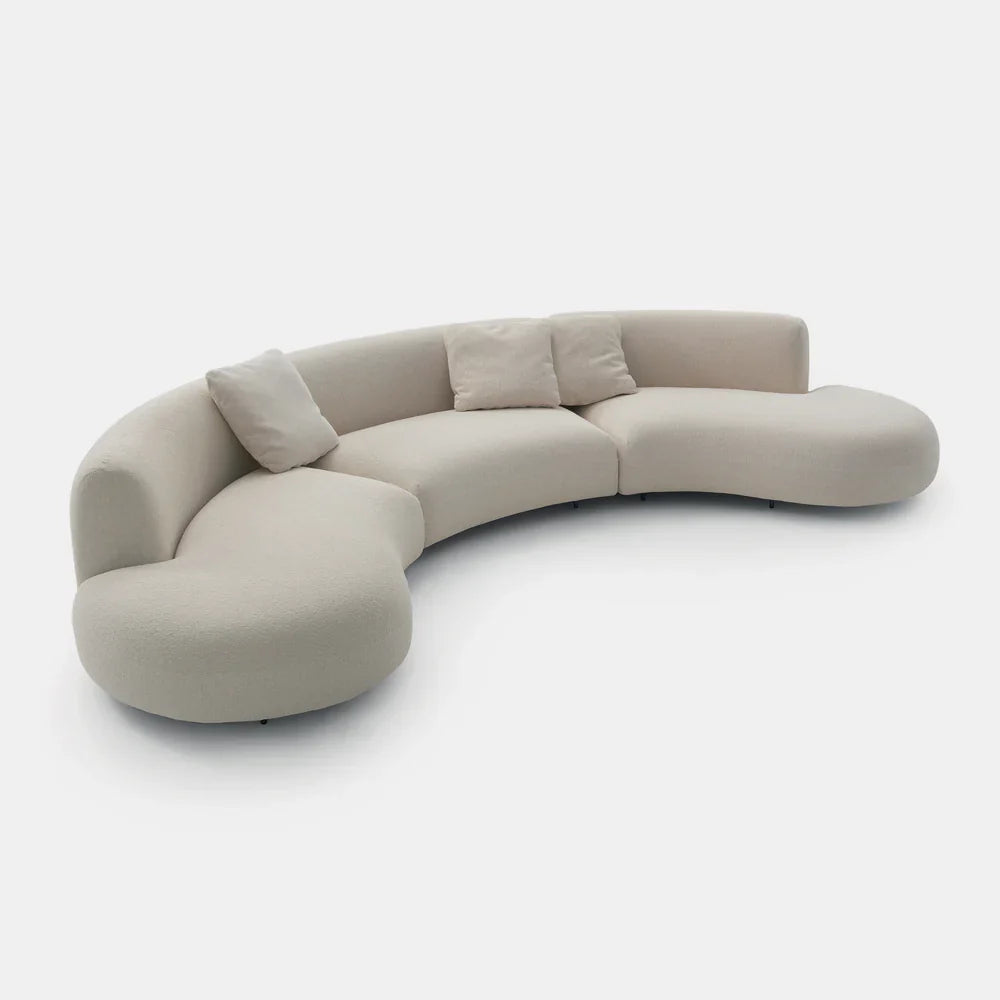 Moon Couch – Timeless Comfort & Elegance