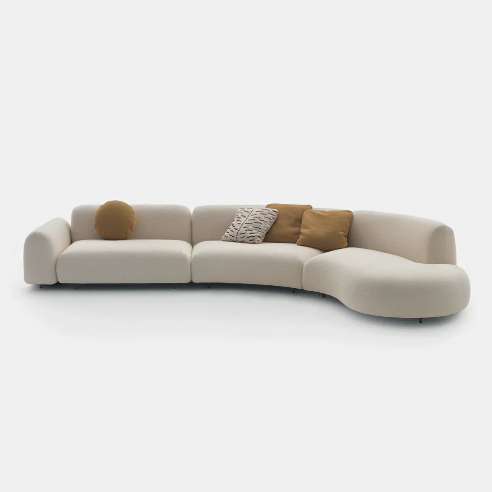 Moon Couch – Timeless Comfort & Elegance