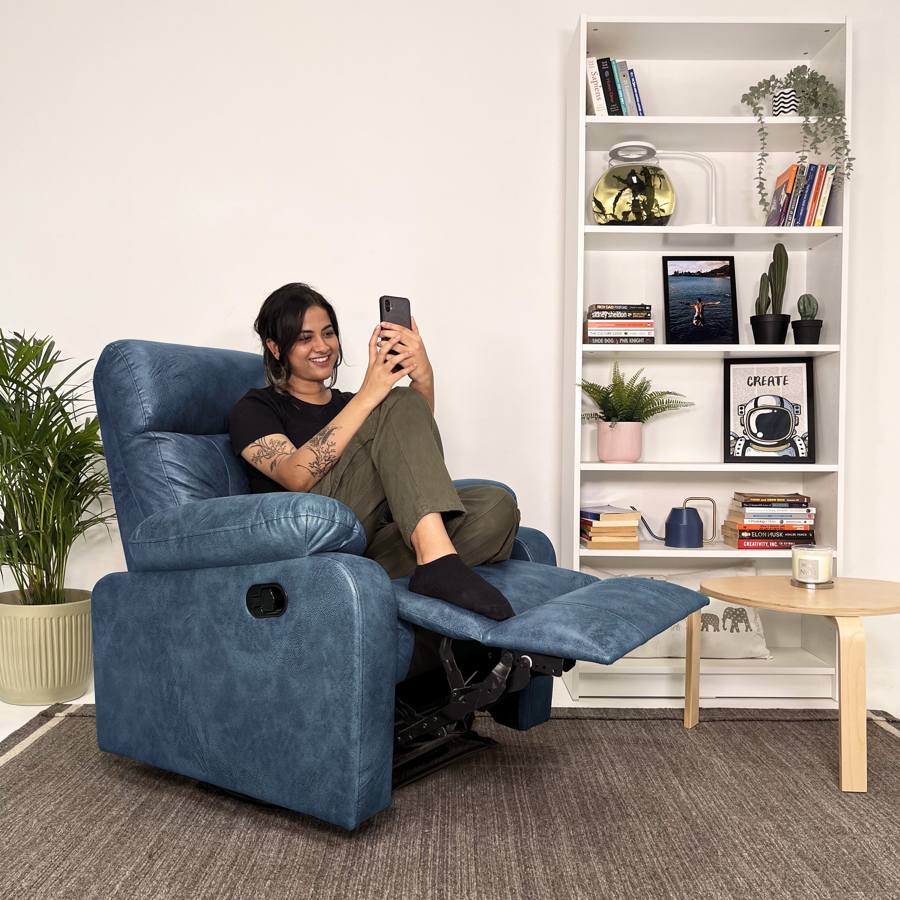 Wayde Fabric Recliner