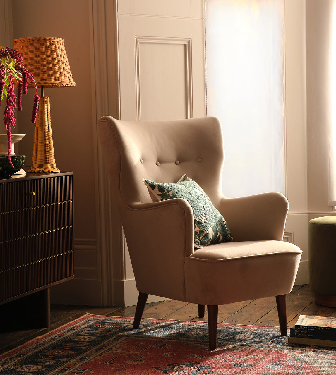 Marsden Lounge Chair – Superior Comfort in Stylish Design